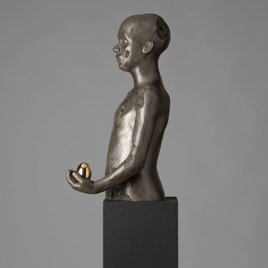 E Adesso Sono Qui - Bronze sculpture by Marcolini Laura - Fp Art Online