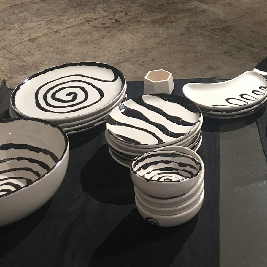 "Vertigo" Lunette, Handmade ceramic plate by La Falce Giovanna - Fp Art Online