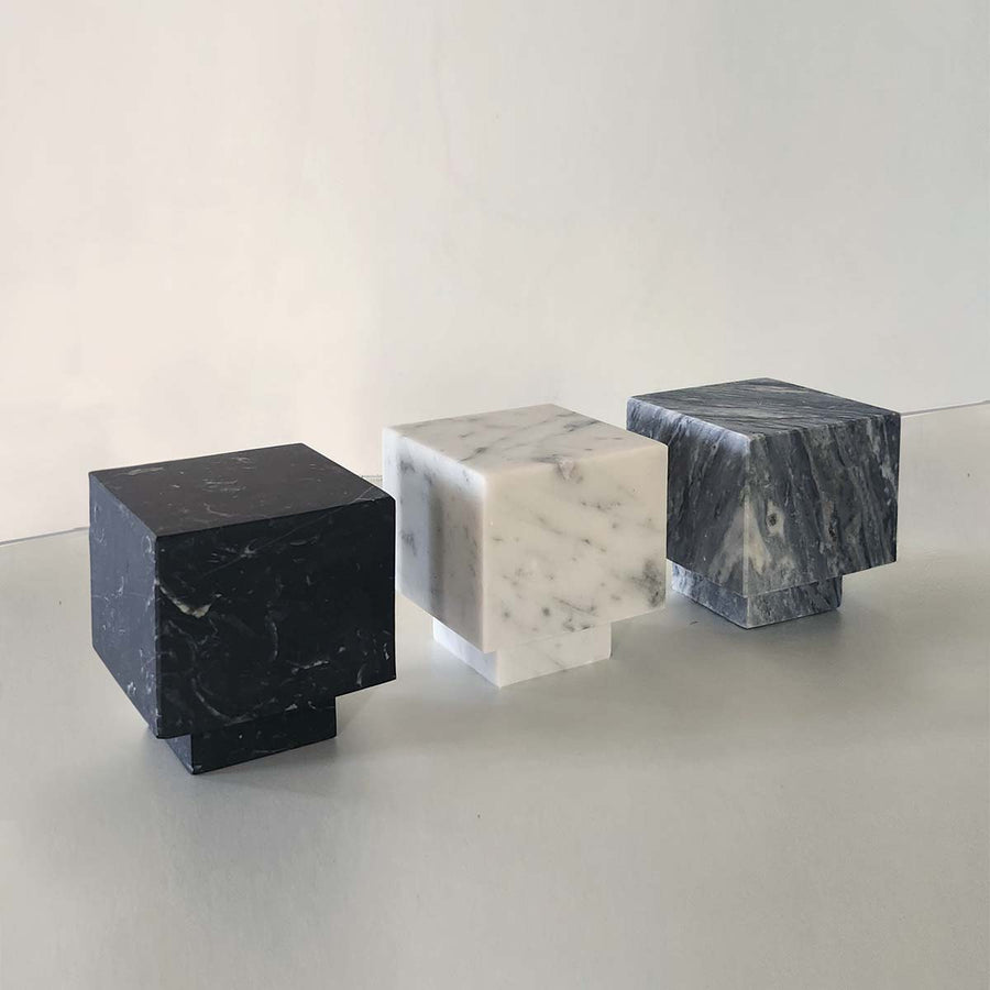 Grey Cube - Bardiglio marble book holder by Fp Art Collection - Fp Art Online