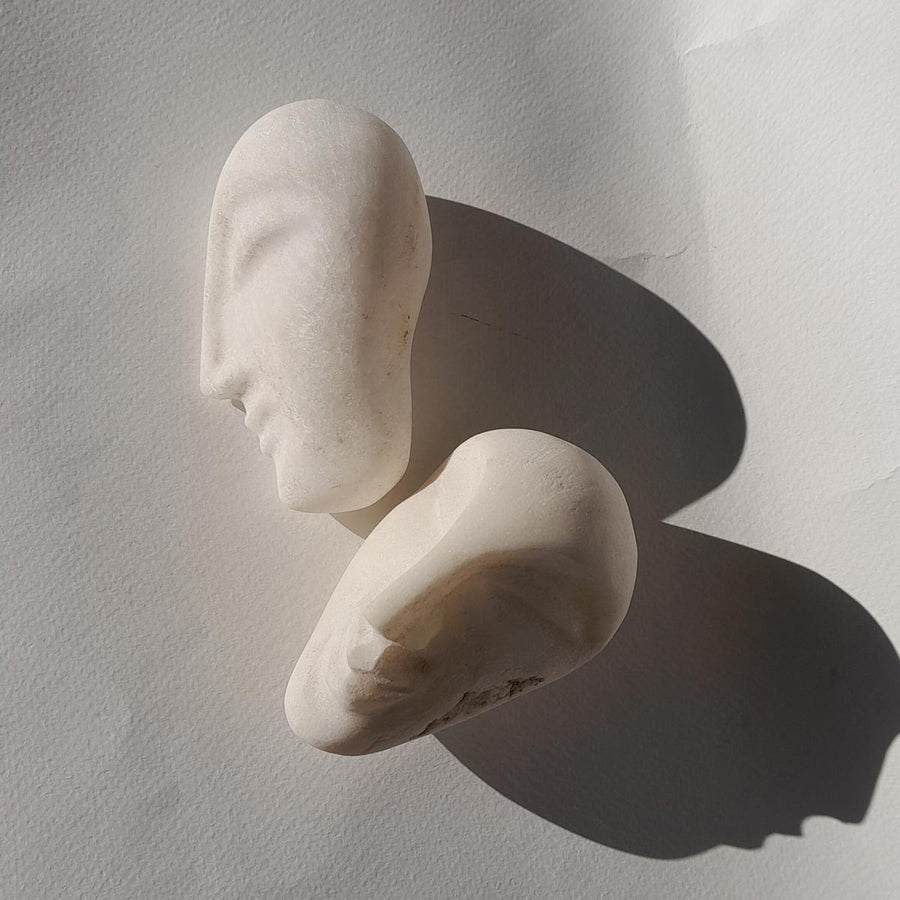 Testolina 2 - Alabaster marble sculpture by Rando Paola - Fp Art Online