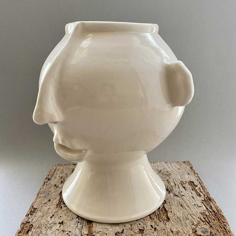 Lucio - Glossy cream enamel handmade ceramic head vase with reliefs by Italiano Patrizia - Fp Art Online