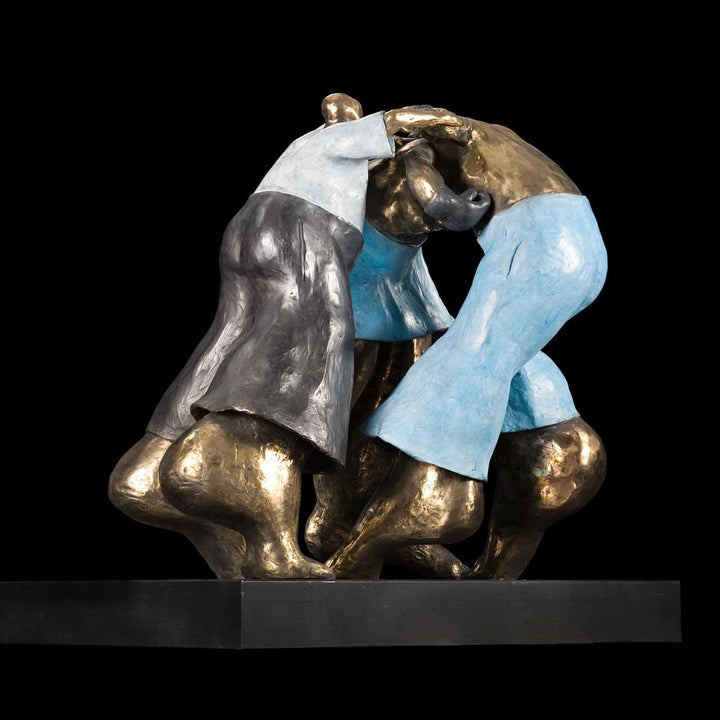 Pugilato in Coppia con Arbitrio - Bronze sculpture by Bonavita Alfonso - Fp Art Online