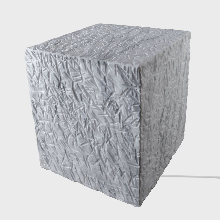 Kubo Texture - Table lamp made of Arabescato marble by Pucci Donato - Fp Art Online