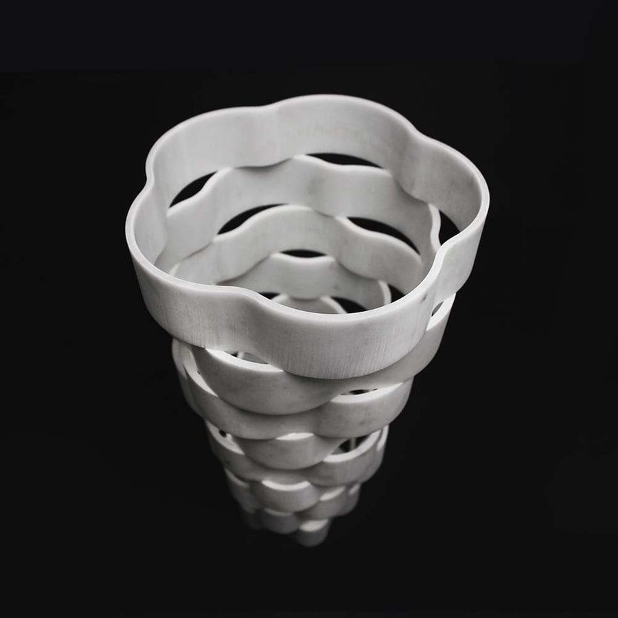 Little Gerla Flower - White Carrara marble vase made with waterjet cut by Ulian Paolo e Ratti Moreno - Fp Art Online