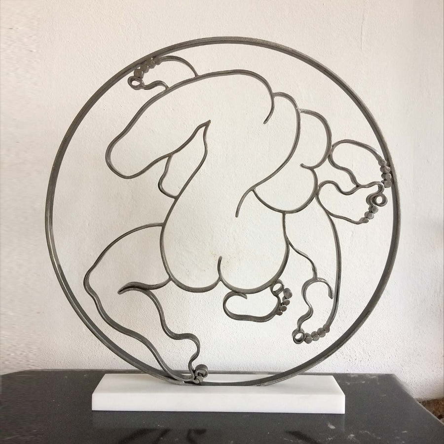 Roue - Iron sculpture on white Carrara marble base by Itzykson Anne - Fp Art Online