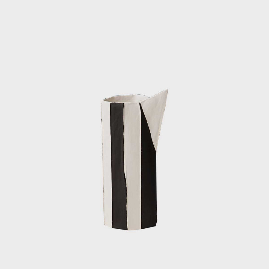 Tucano - Paper clay ceramic vase by Paronetto Paola - Fp Art Online