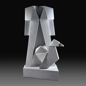 Vestito con Gallo - White Carrara marble sculpture by Mayer Tasch Verena - Fp Art Online